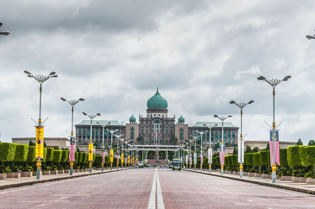 Perdana Putra government building in Putrajaya, where ministers announced that the Malaysia Cross-Border Insolvency Act 2026 is in force