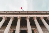 Columns of the Palais de Justice in Lyon seen from below, illustrating how to enforce a foreign judgment across borders