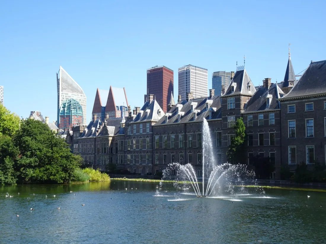 Binnenhof and the skyline of The Hague, seat of the Dutch gambling regulator that decided whether online gambling is legal in the Netherlands for offshore casinos