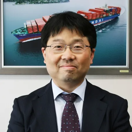 Mr Choon Won Lee (CW Lee)