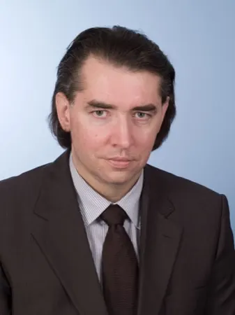 Dr. Artur Bunk MLE