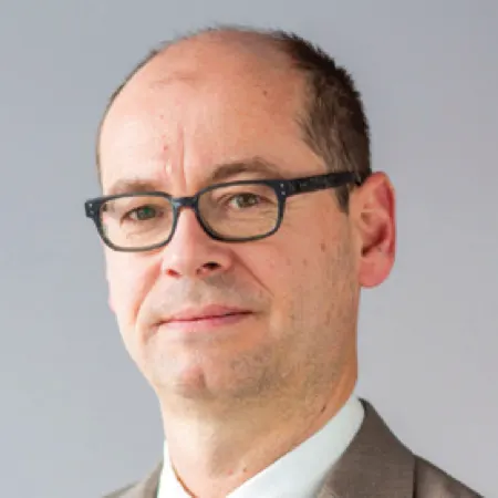 Dr. Florian Schwab, LL.M., Lic en droit