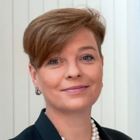 Dr Barbara Livonius