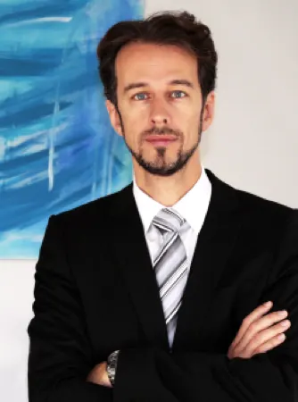 Dr. Hannes Wiesflecker