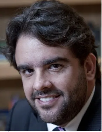 Dr. Marcelo Tostes