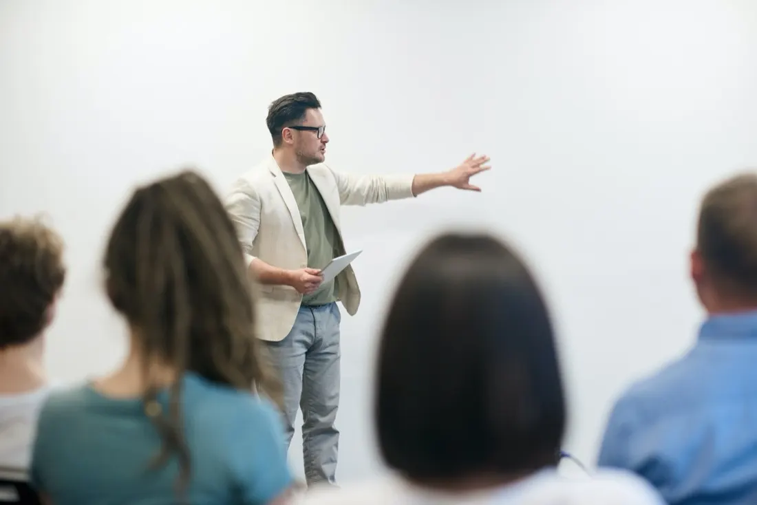High-status Individuals Are Only Influential If They Have a Mainstream Ideology