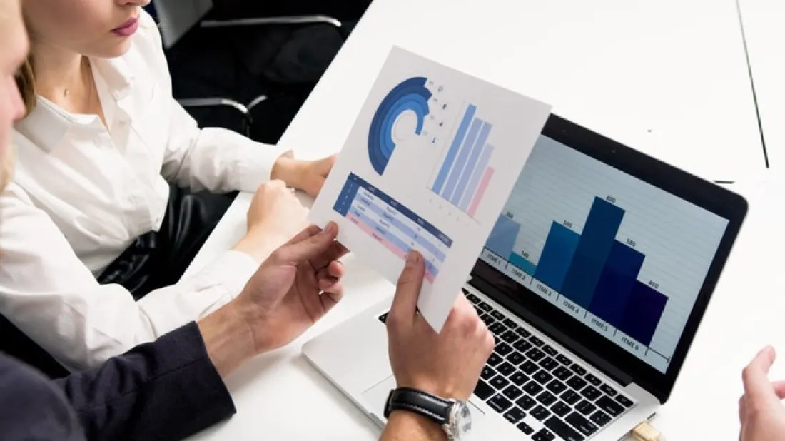 Investor Confidence Takes a Knock Despite "Freedom Day" as Infection Rates Soar