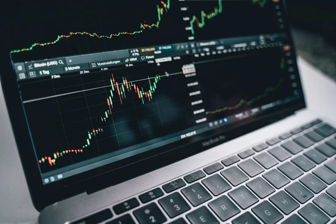 New Research Shows Gen Z Are Immersing Themselves in the World of Investing