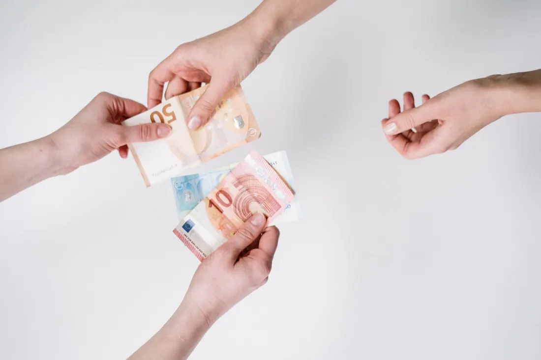 Price Discrimination of Customers Has Limited Profit Impact in Online Industries