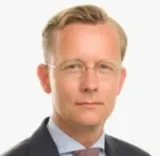 Hendrik Jan Biemond, Securities Lawyer in the Netherlands, Allen & Overy LLP